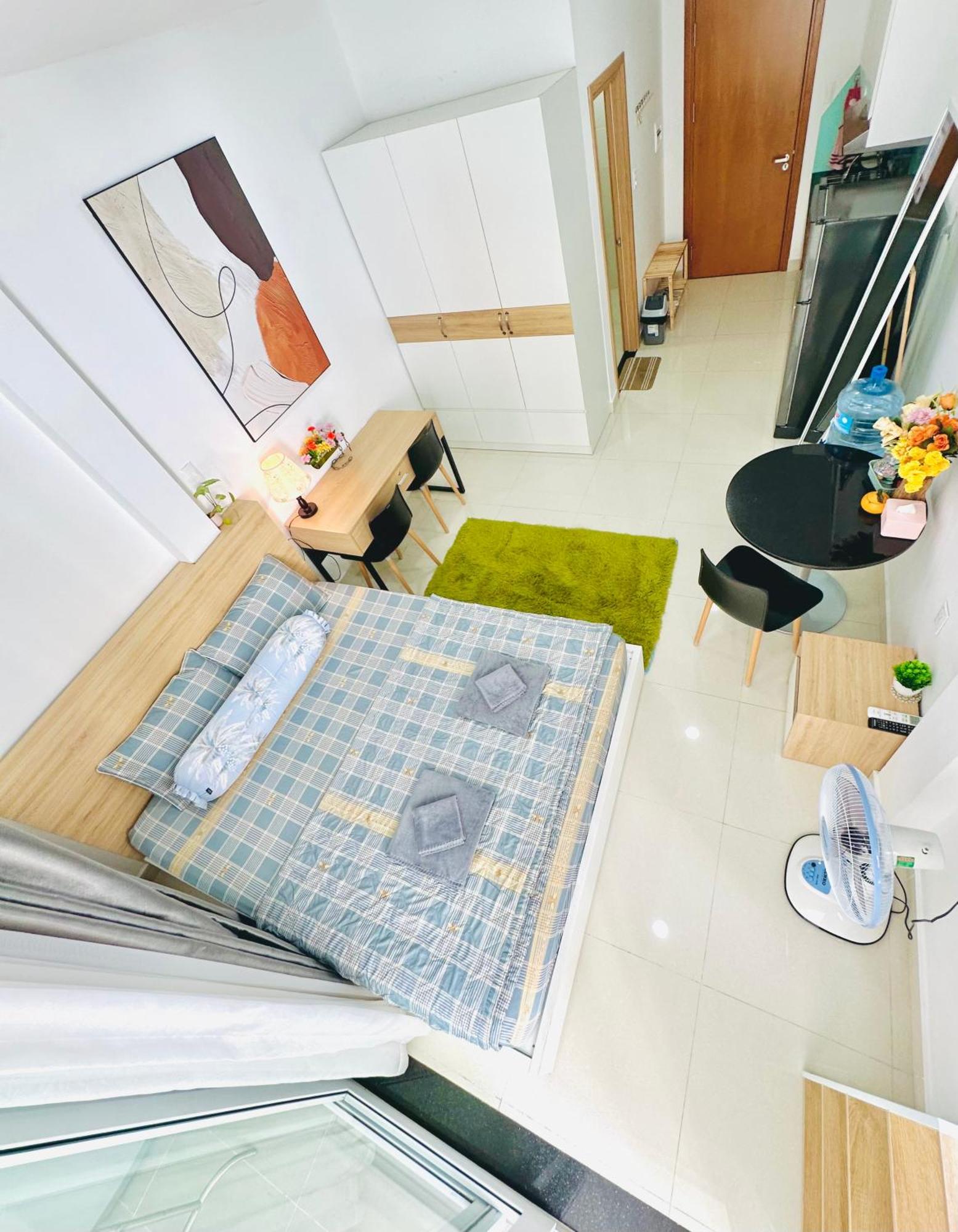 Modern Apartment Near Landmark81 Ho Chi Minh City Exterior photo