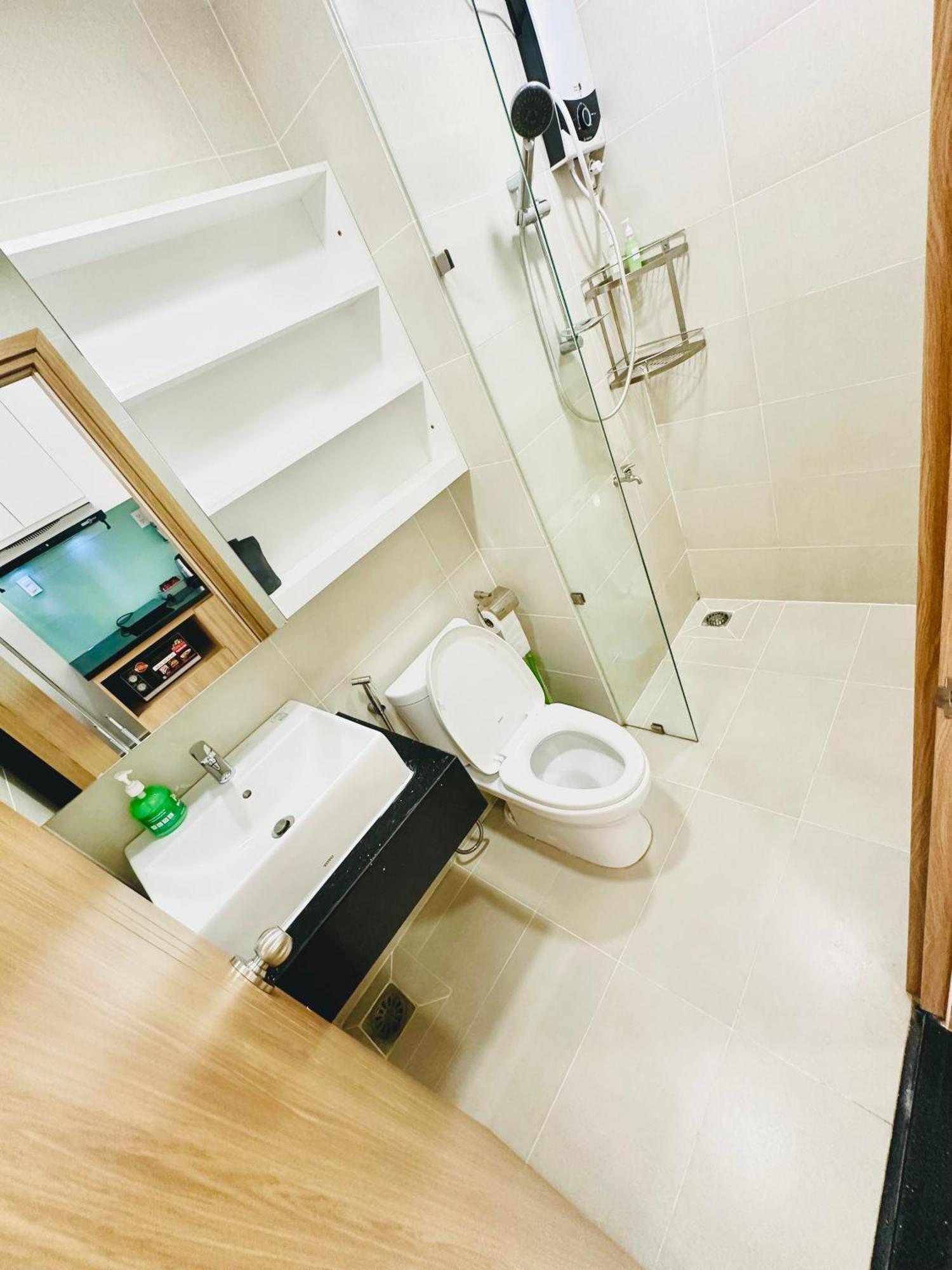 Modern Apartment Near Landmark81 Ho Chi Minh City Exterior photo